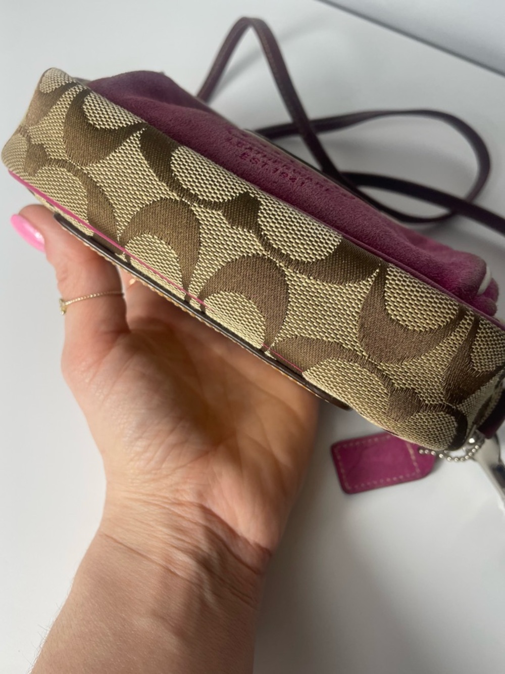 Rare Coach Vintage Jacquard Signature "C" Pink Suede Crossbody Bag - Picture 5 of 12
